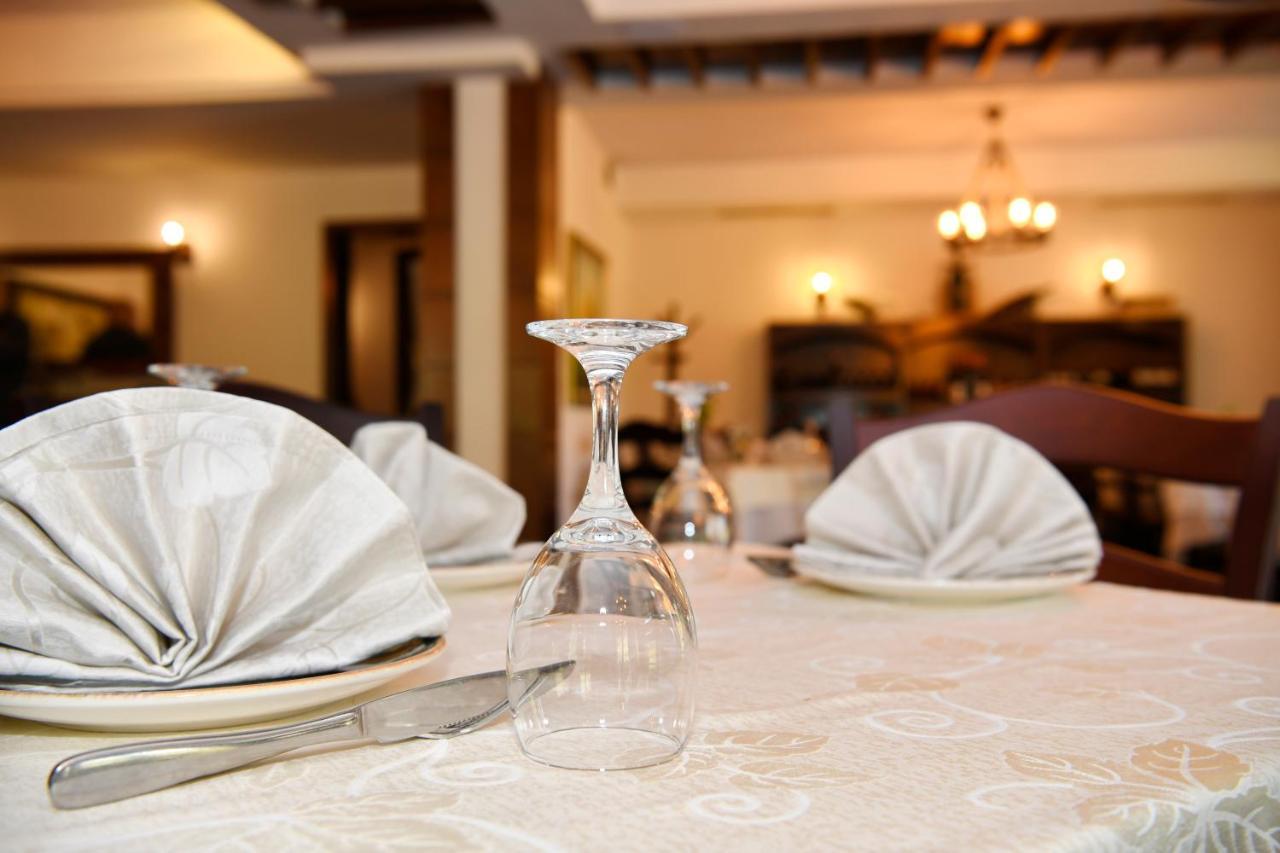 Hotel Restaurant Dreri 티라나 외부 사진